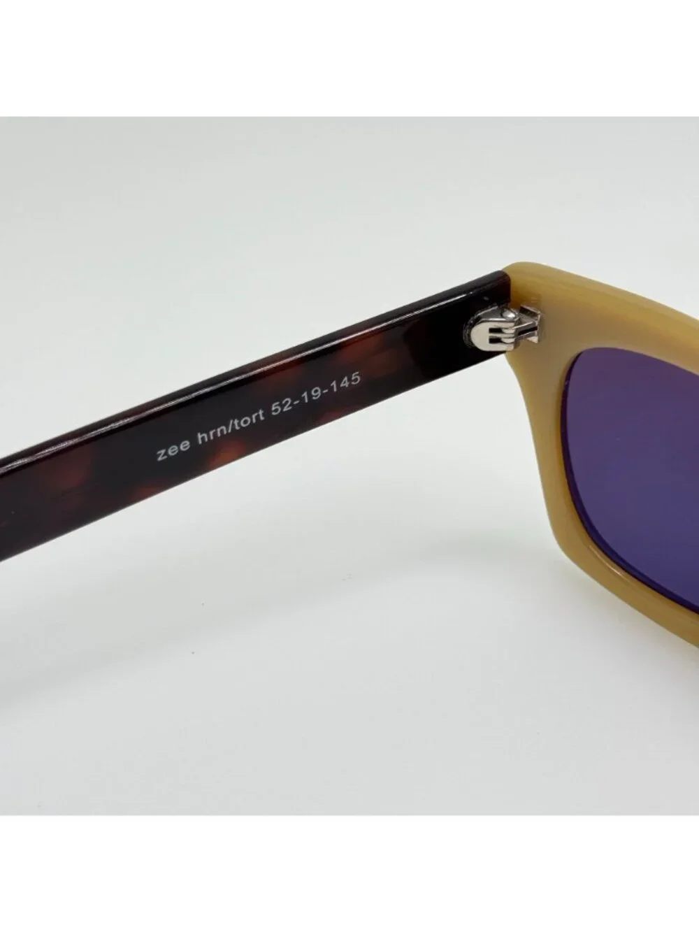 Eyemusement Zee Hrn/Tort Sunglasses 52-19-145